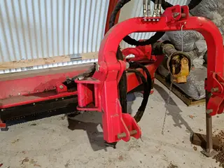 P. Lindberg AGF-180 med hydraulisk sideforskydning og tilt