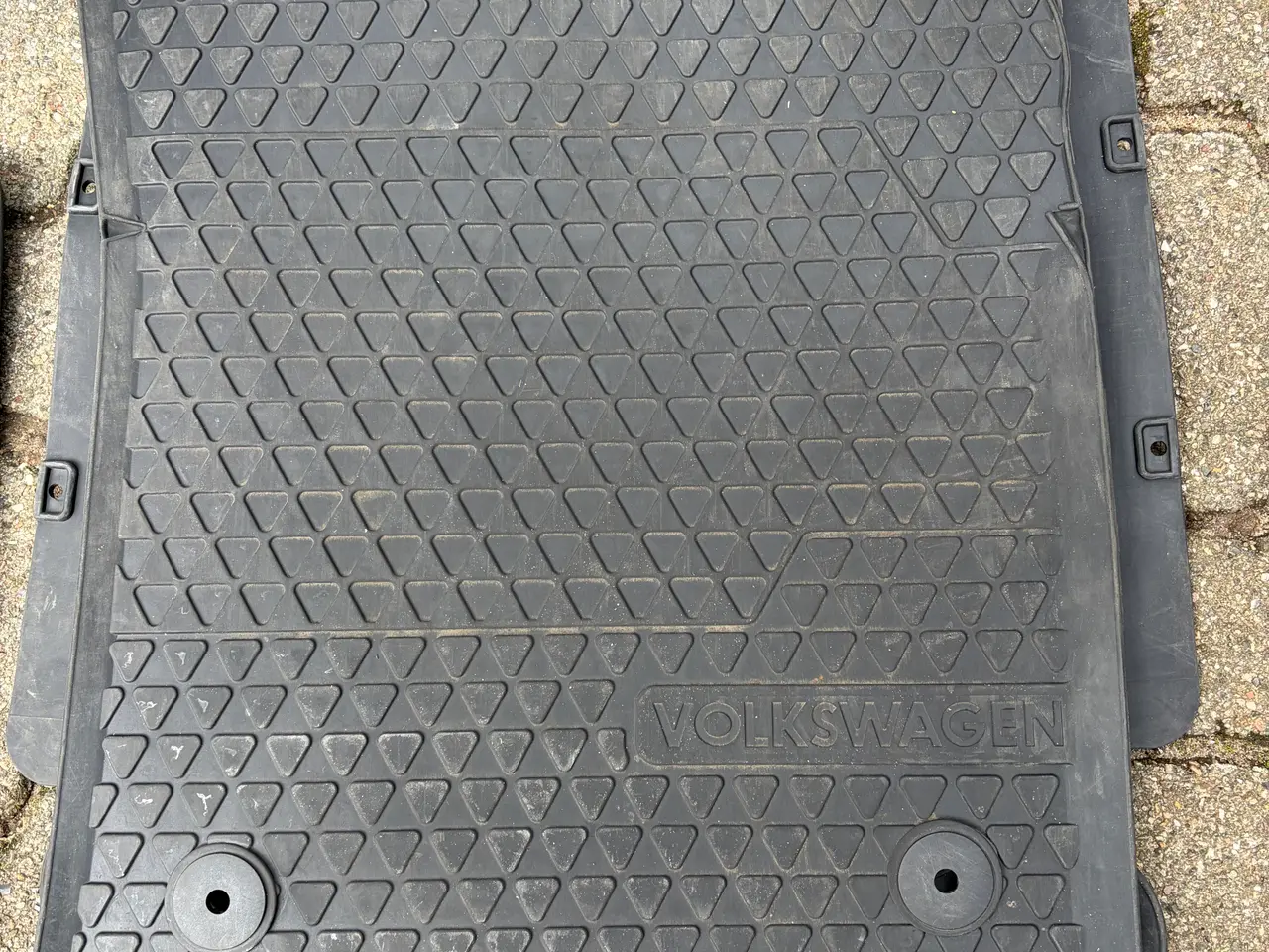 Billede 1 - BUNDMÅTTER til VW TOURAN