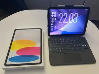 iPad A16 11” 128 GB + Logitech Combo Touch + Apple