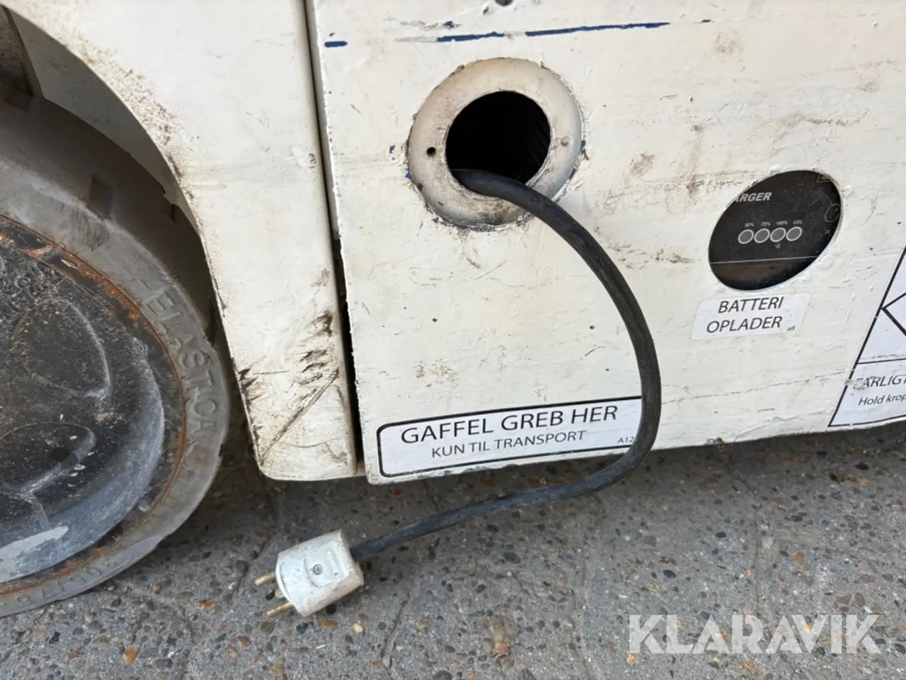 Billede 12 - Søjlelift UpRight TM12