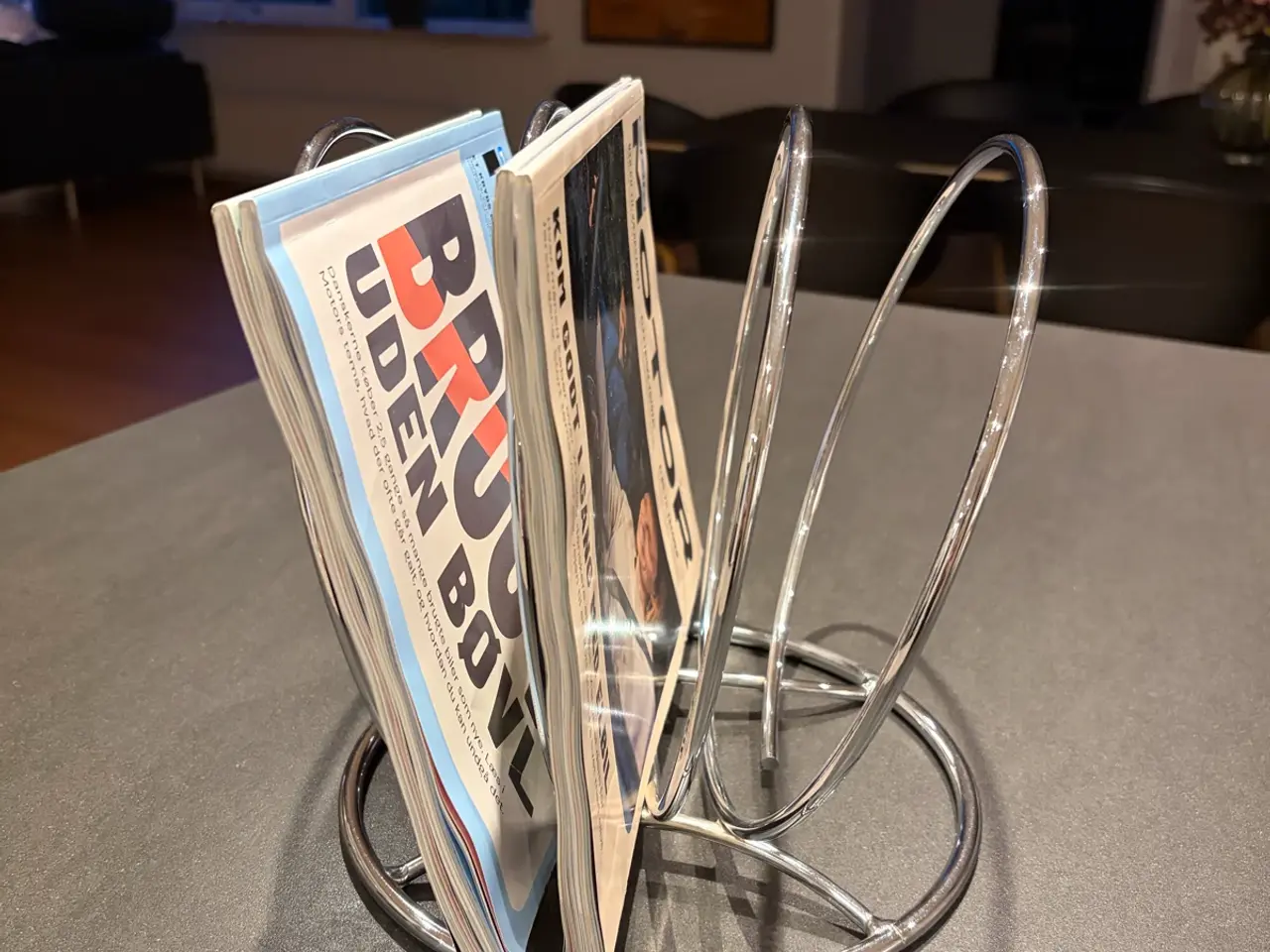 Billede 2 - Magasin holder
