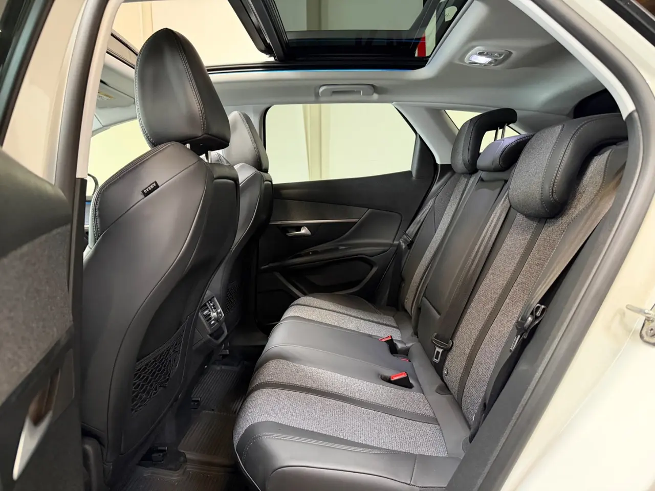 Billede 18 - Peugeot 3008 1,2 e-THP 130 Allure EAT6