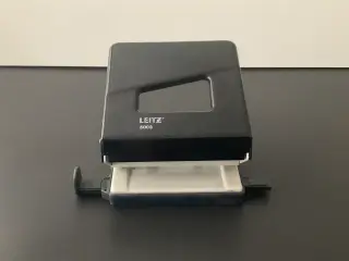 Leitz 5008 hulapparat sort og hvid