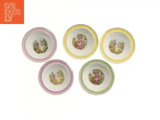 Dekorative skåle med romantiske motiver fra Arabia (str. 5 stk Ø 17 cm)
