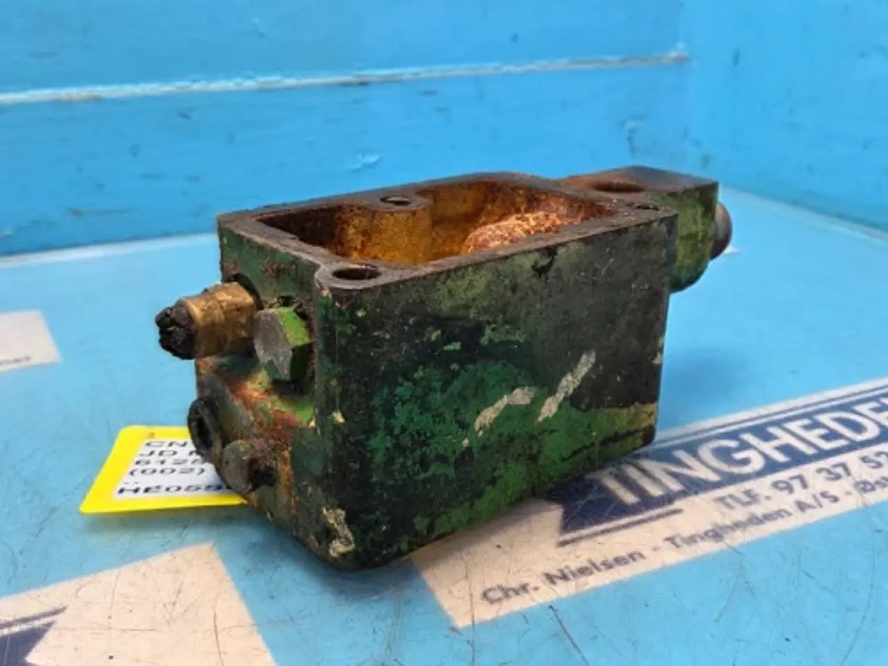 Billede 11 - John Deere 6125HZ001 Thermostat Hus RE501605