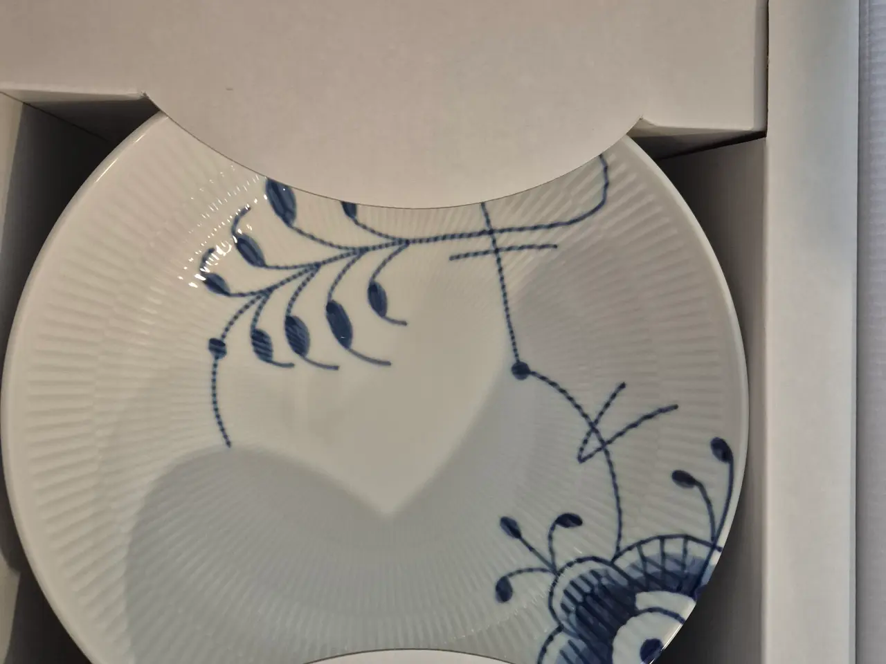 Billede 2 - Royal copenhagen skål med fod
