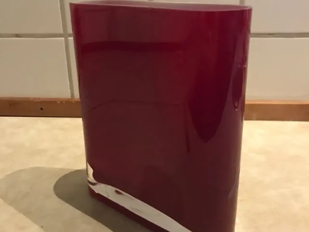 Billede 2 - Rød pelikan vase i flot stand