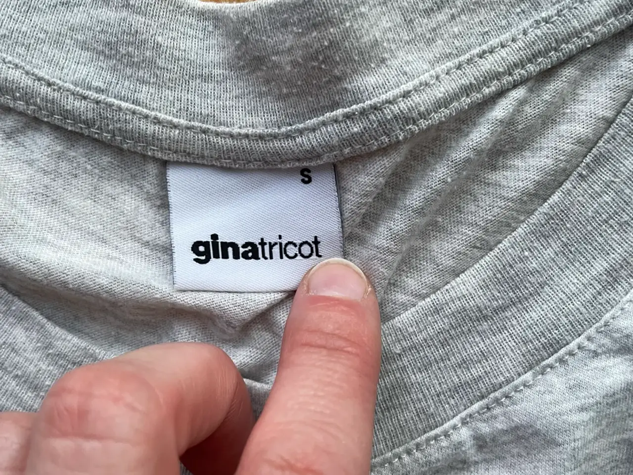 Billede 2 - Gina Tricot t-shirt