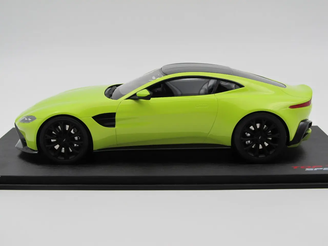 Billede 3 - 2018 Aston Martin Vantage Limited Edition - 1:18