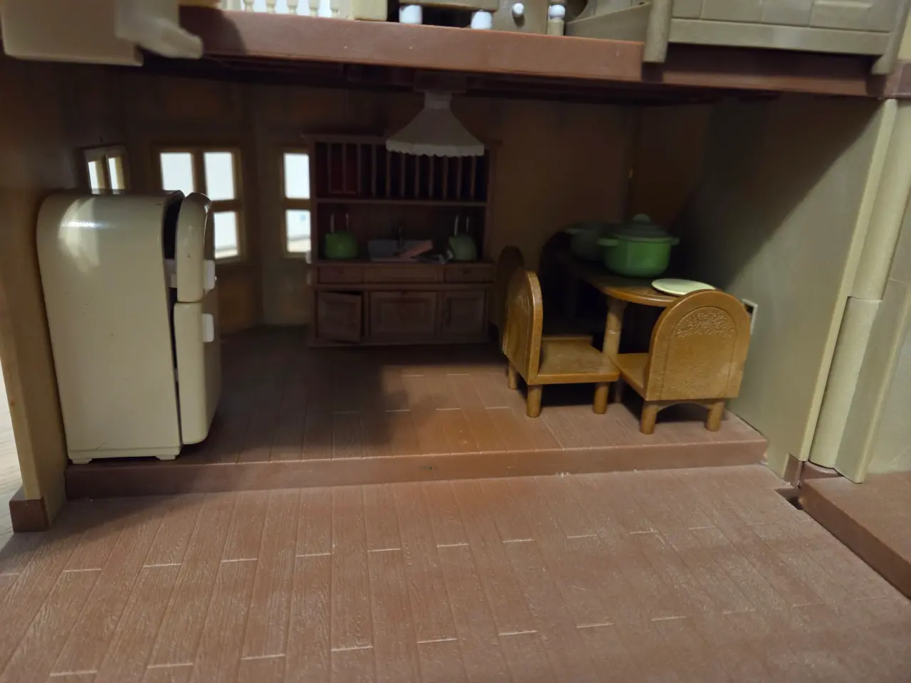 Billede 6 - Sylvanian hus med mange møbler