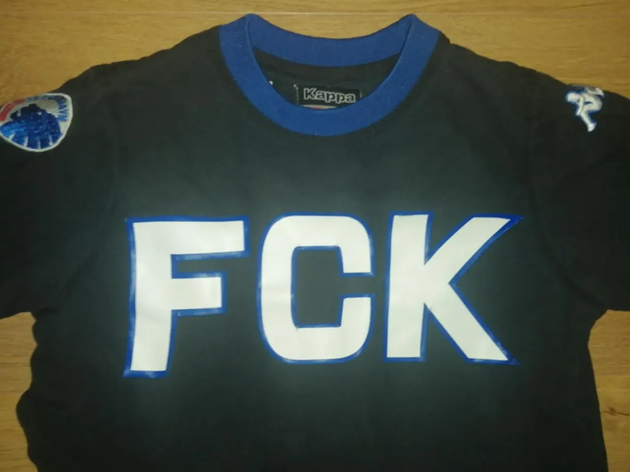 Billede 1 - RETRO FCK KAPPA TSHIRT, STR. 128, FIN STAND