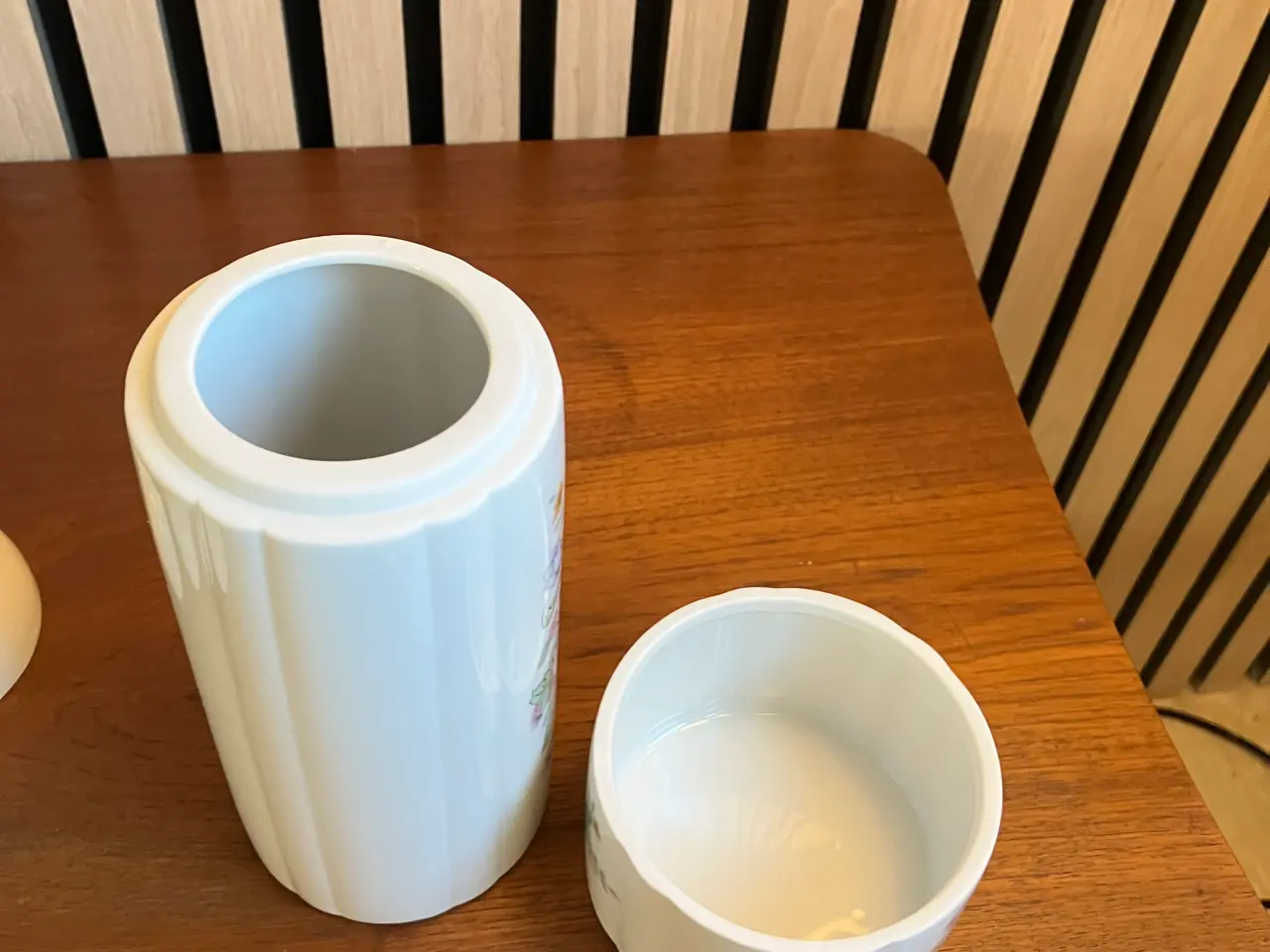 Billede 4 - Vintage Elizabeth Arden porcelænskrukker med låg