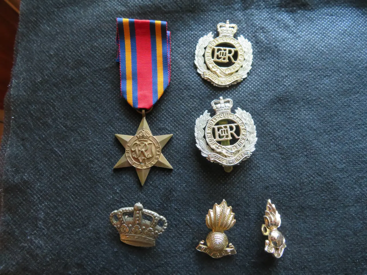 Billede 3 - Militære emblemer udenlandske.