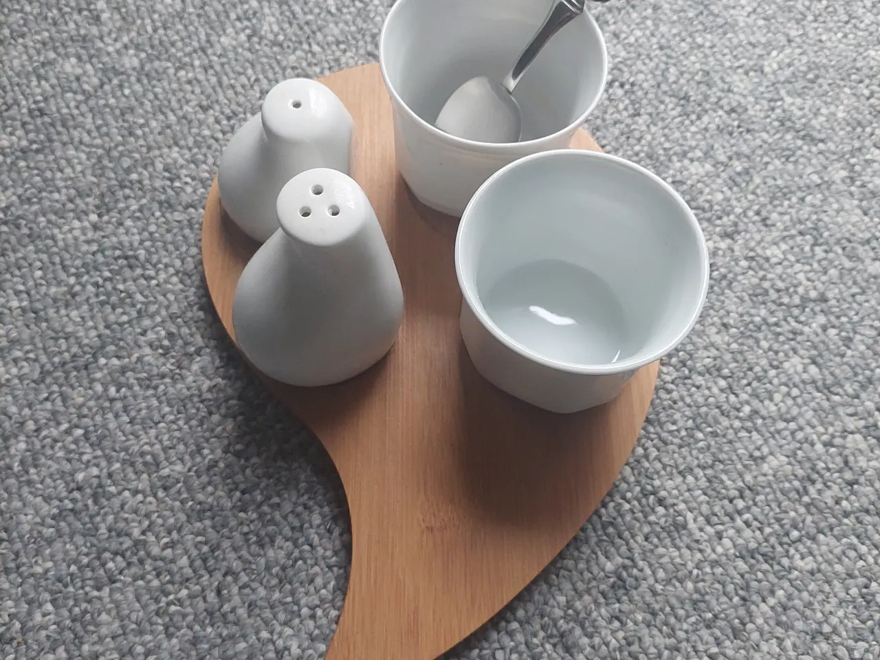 Billede 13 - sæt salt- og peberbøsser i hvid porcelæn