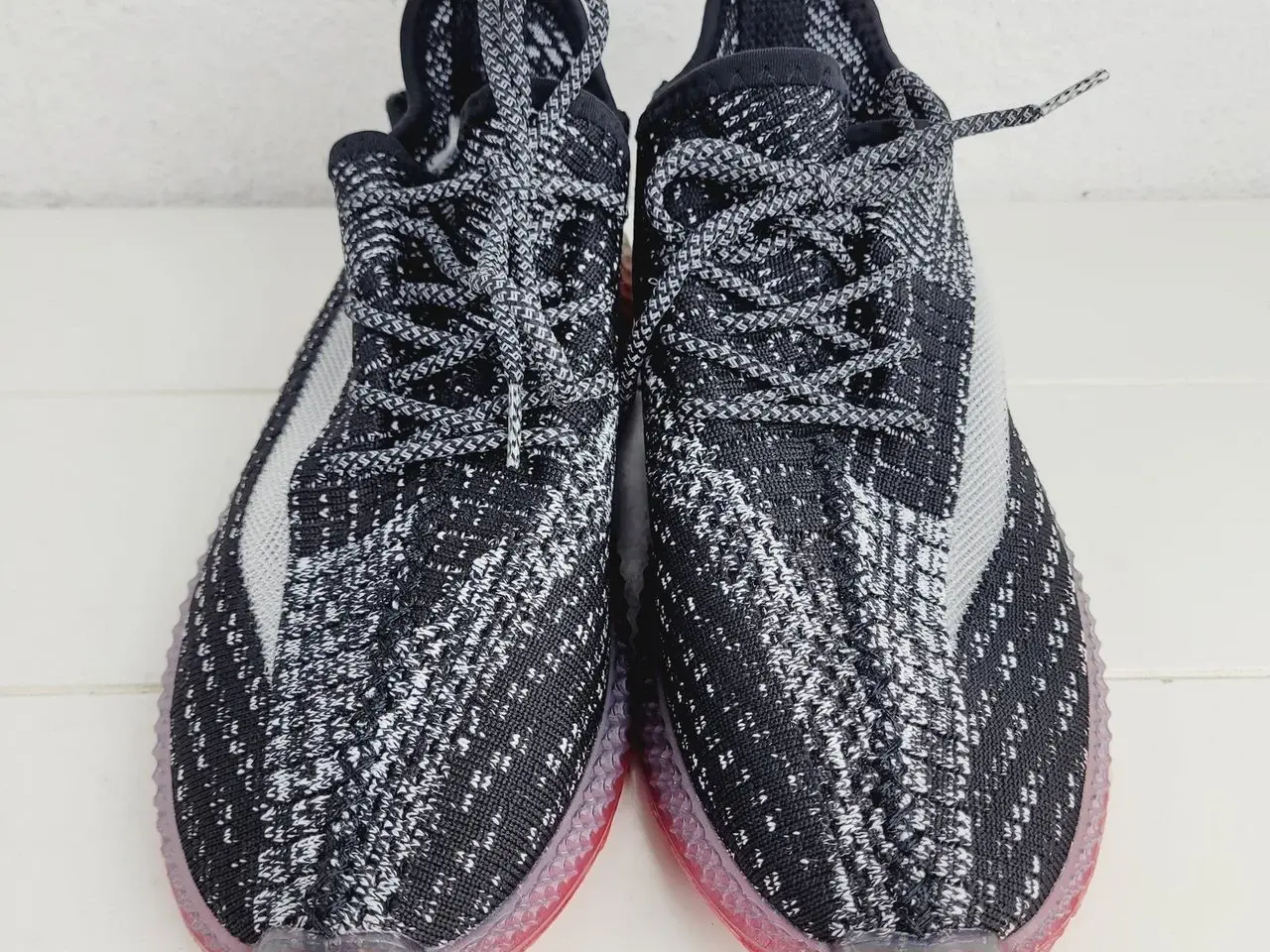 Billede 3 - ⭐️- Stilfulde YANGAO Sneakers - Str. 41