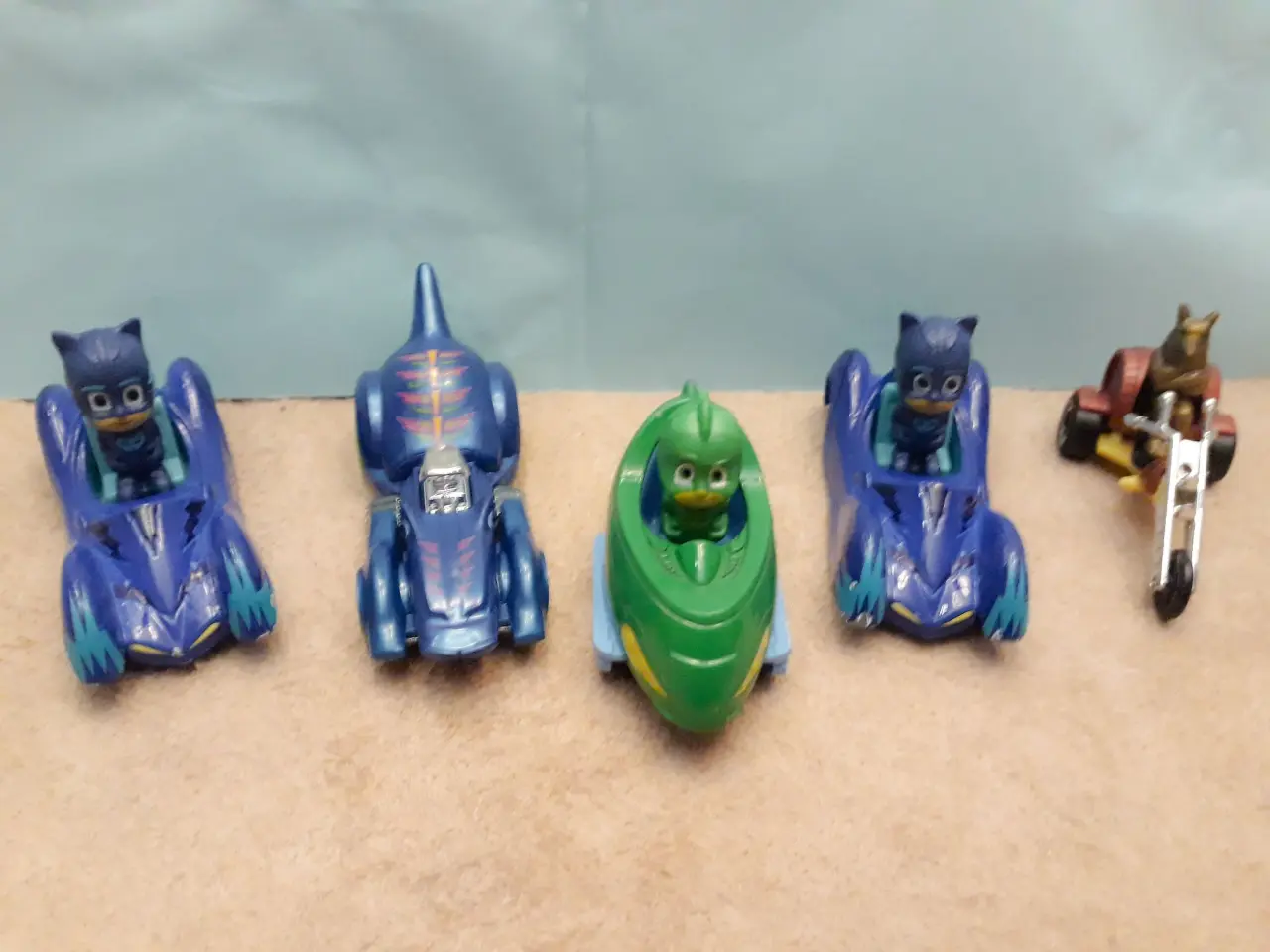 Billede 8 - 4 Biler og 1 Motorcykel