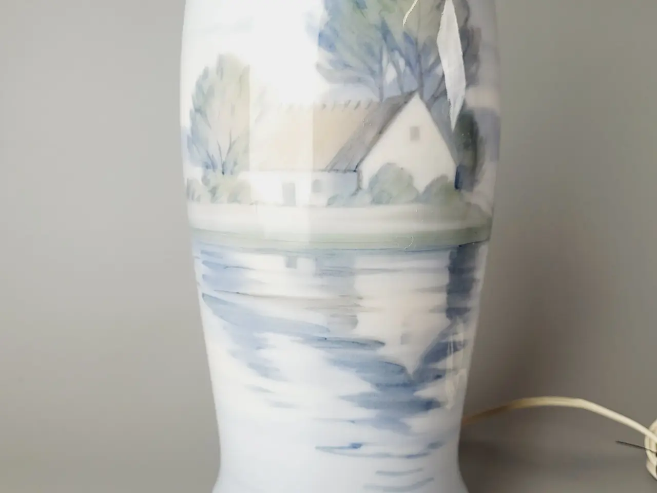 Billede 3 - ⭐️· Bing & Grøndahl porcelænslampe (model 8566)
