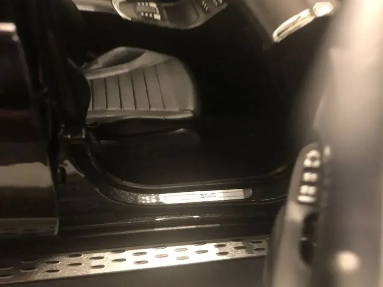 Billede 5 - Mercedes EQC400 med lys