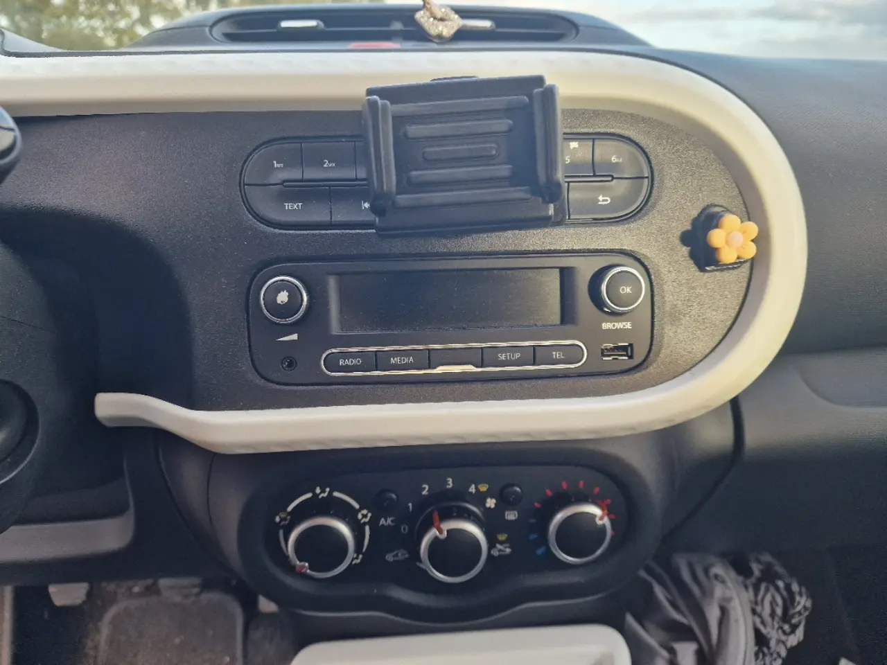 Billede 12 - 🚗 Renault Twingo III 1.0 SCe 70 – MEGET VELUDSTYR