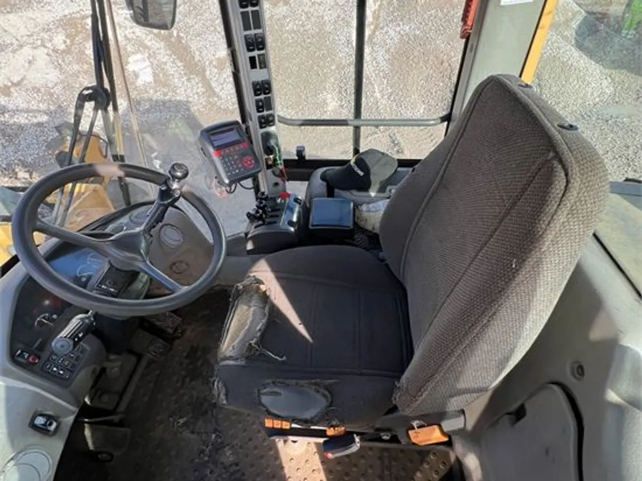 Billede 20 - Volvo L120 F - 21 ton - Motor/Engine 8000 timer- Video