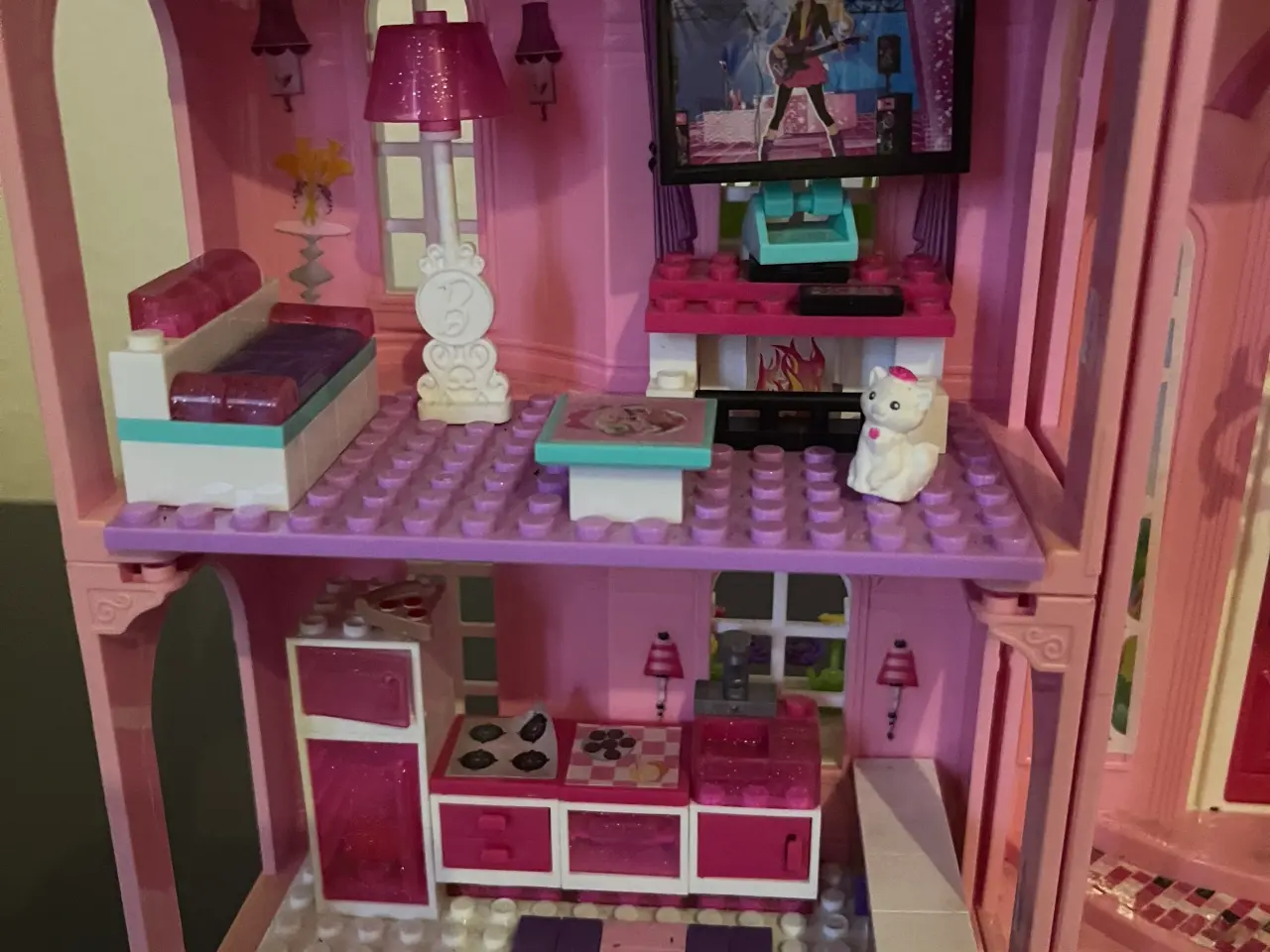 Billede 3 - Barbie legohus