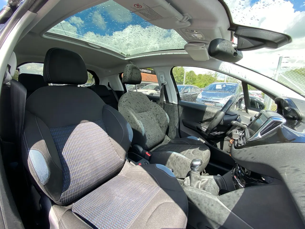Billede 9 - Peugeot 208 1,2 VTi Allure Sky 82HK 5d
