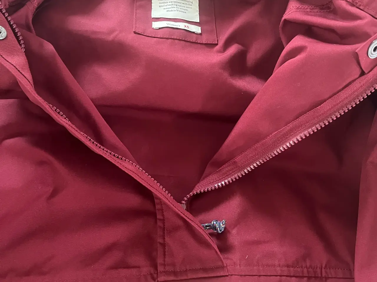 Billede 2 - Fjällräven anorak i flot farve