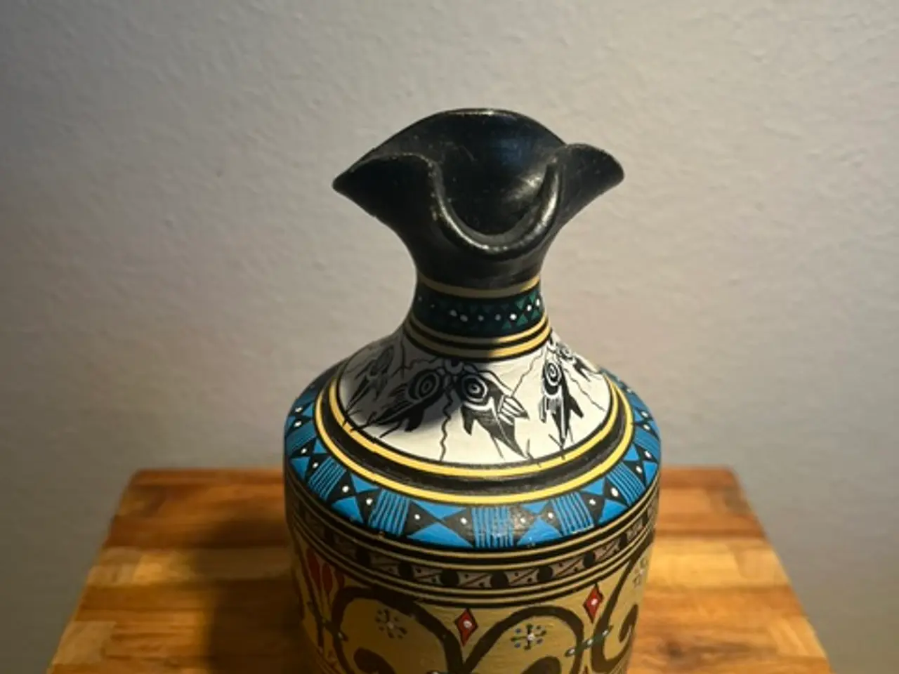 Billede 1 - Håndlavet græsk vase H 11 cm – Signeret museumskop