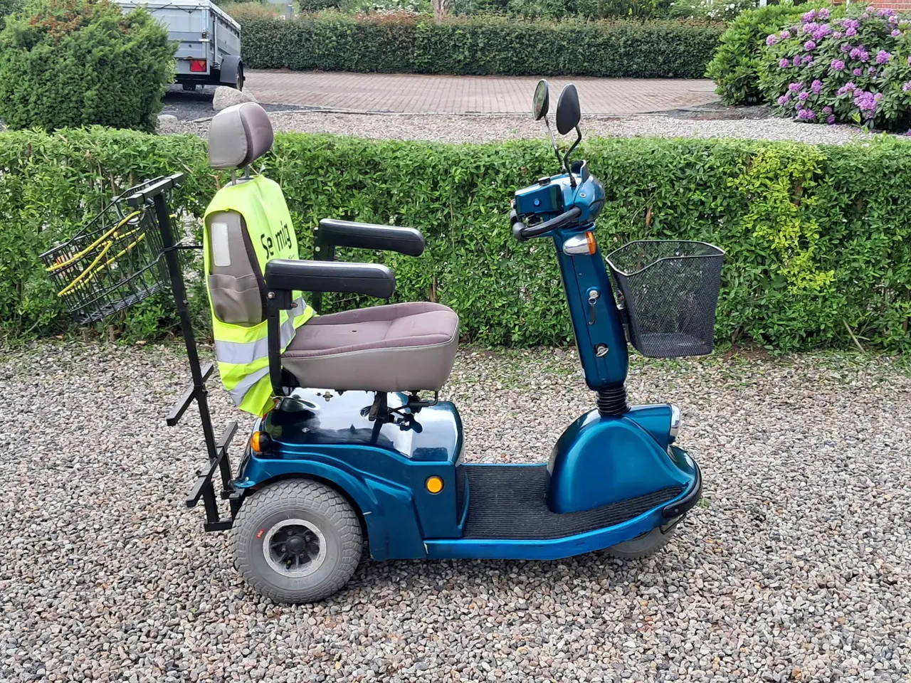 Billede 9 - El-scooter med sprit nye batterier 