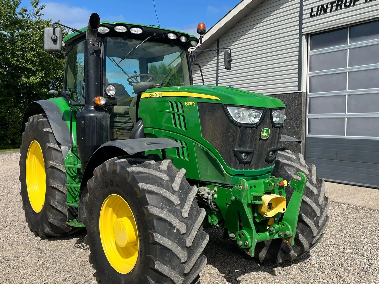 Billede 18 - John Deere 6215R Med frontlift og frontPTO