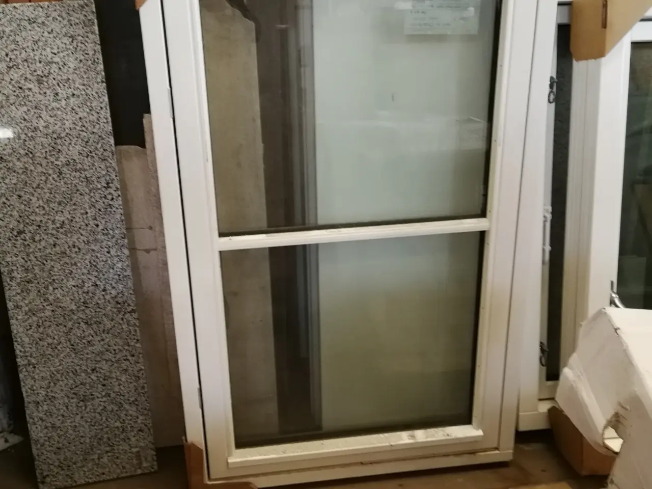 Billede 1 - NYT TOPSTYRET VINDUE, 71x113, KR. 1600