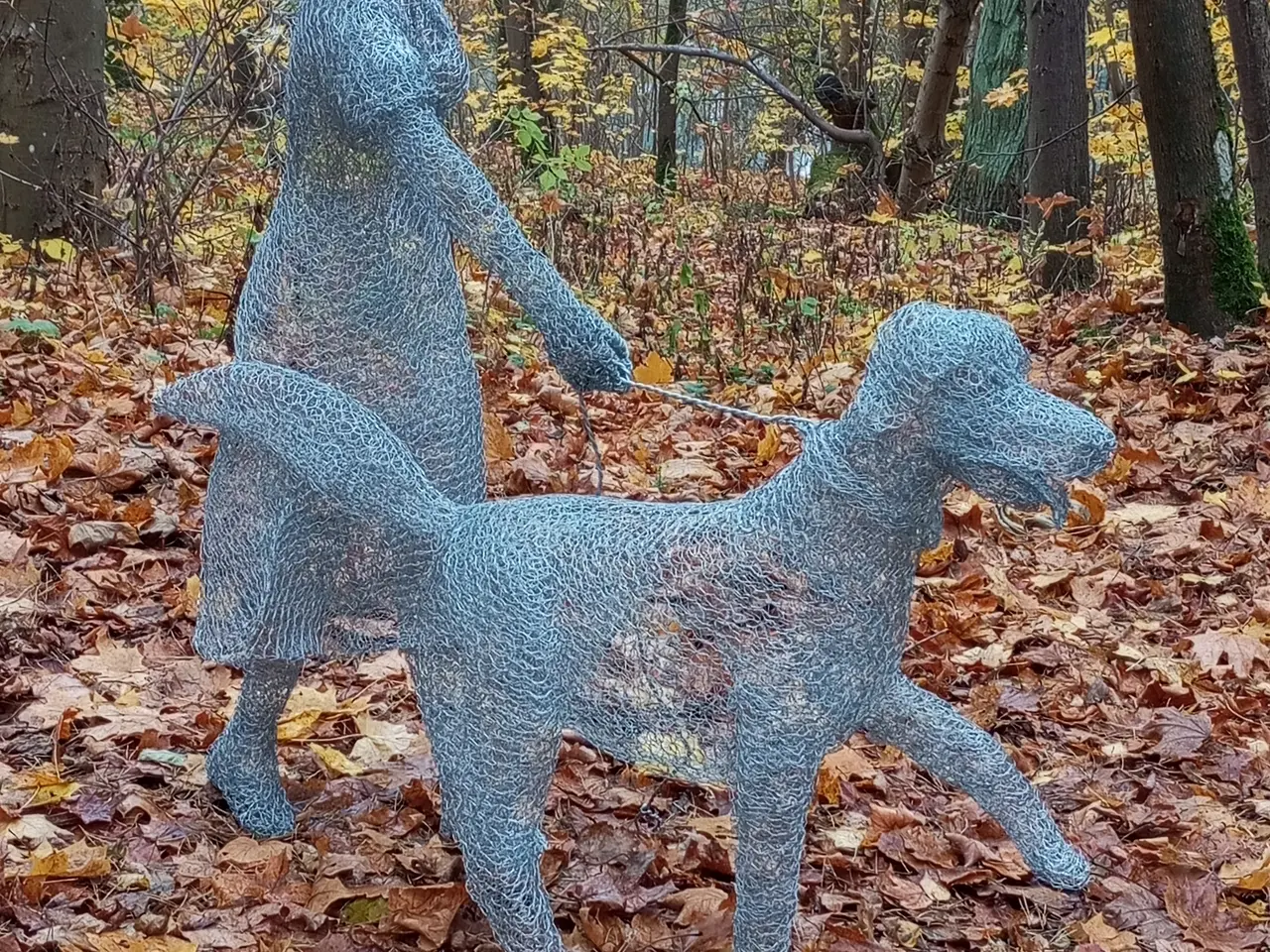 Billede 4 - En original havepynt, en trådskulptur