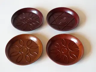 4 flaskebakker, bakelit