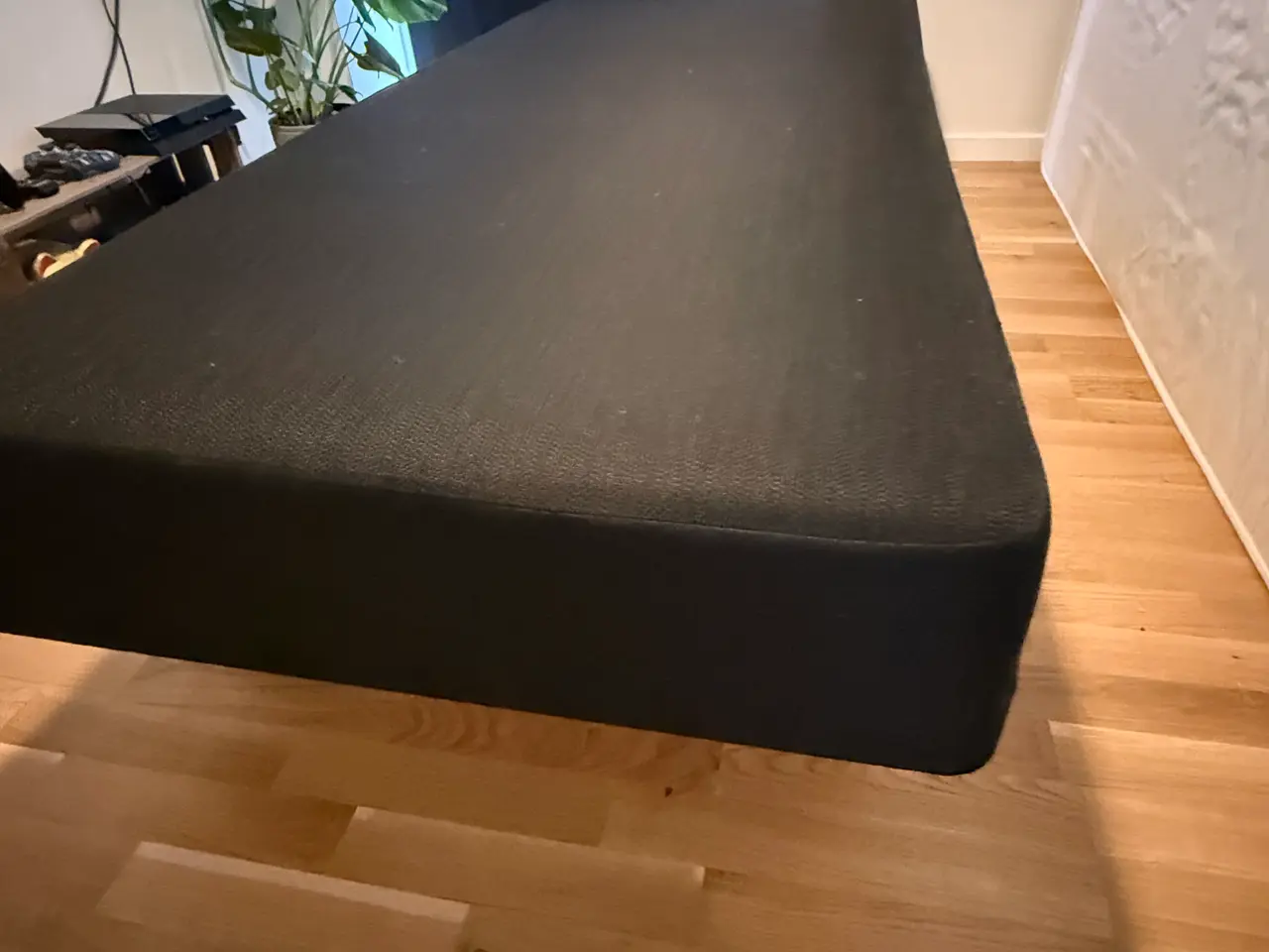 Billede 3 - Boxmadras med ben 