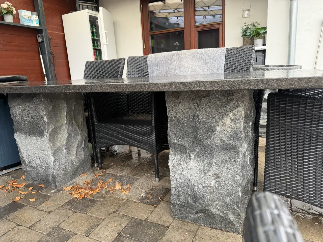 Billede 3 - Granit Havebord (uden stole)