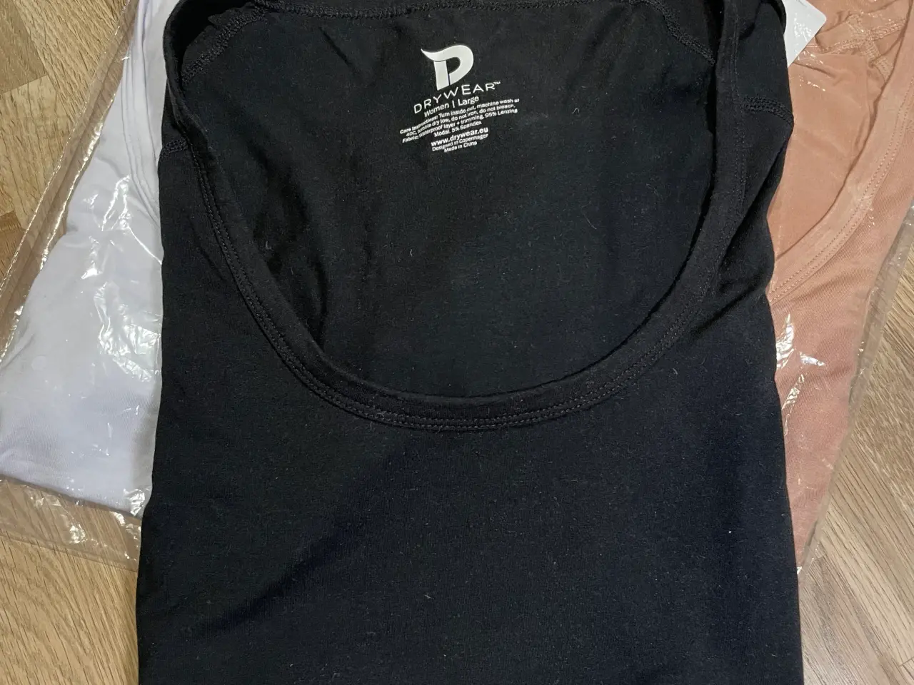 Billede 1 - Dame Drywear t-shirts