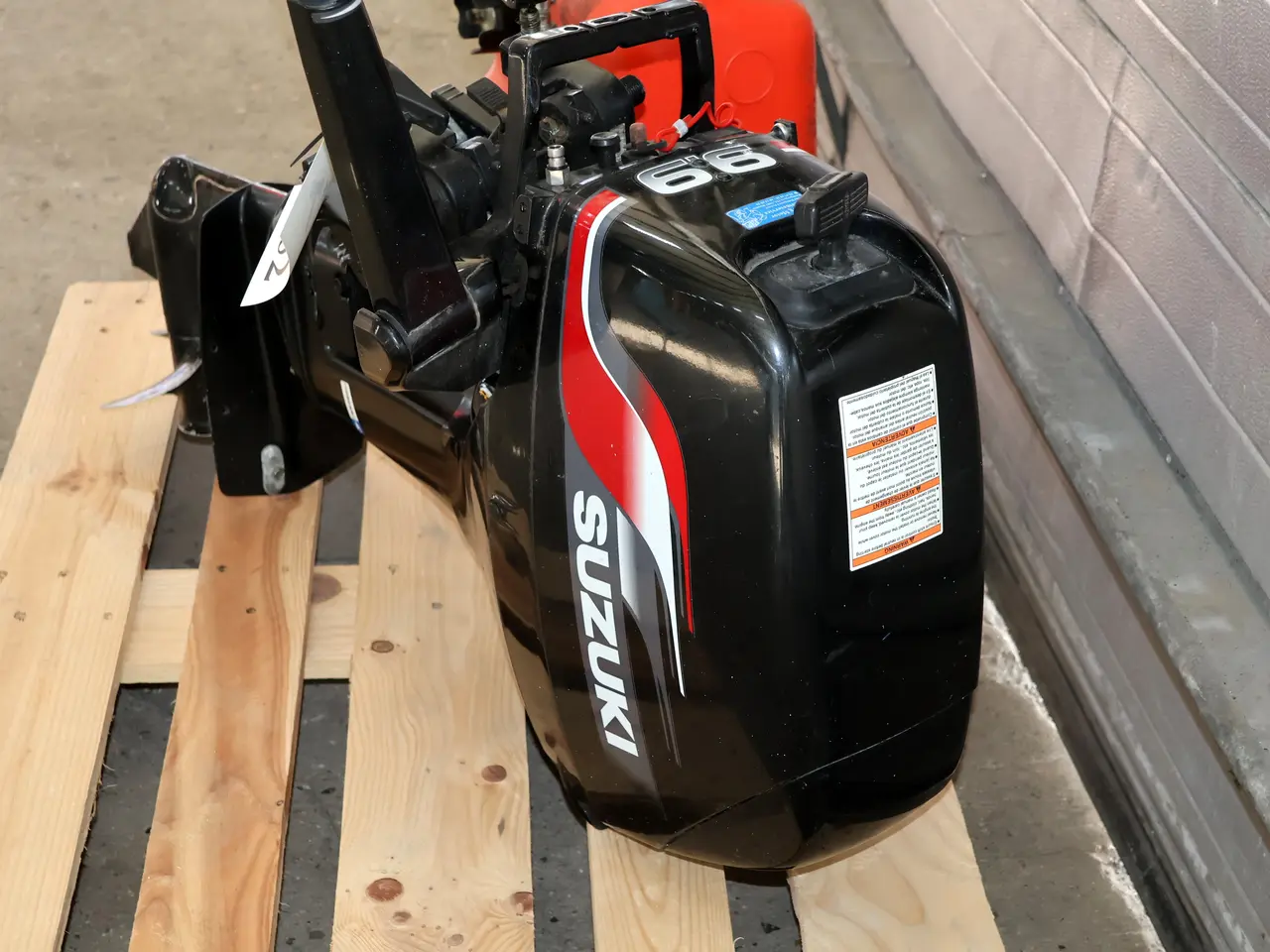 Billede 2 - 9,9HK Suzuki påhængsmotor m/tank, (kort ben)