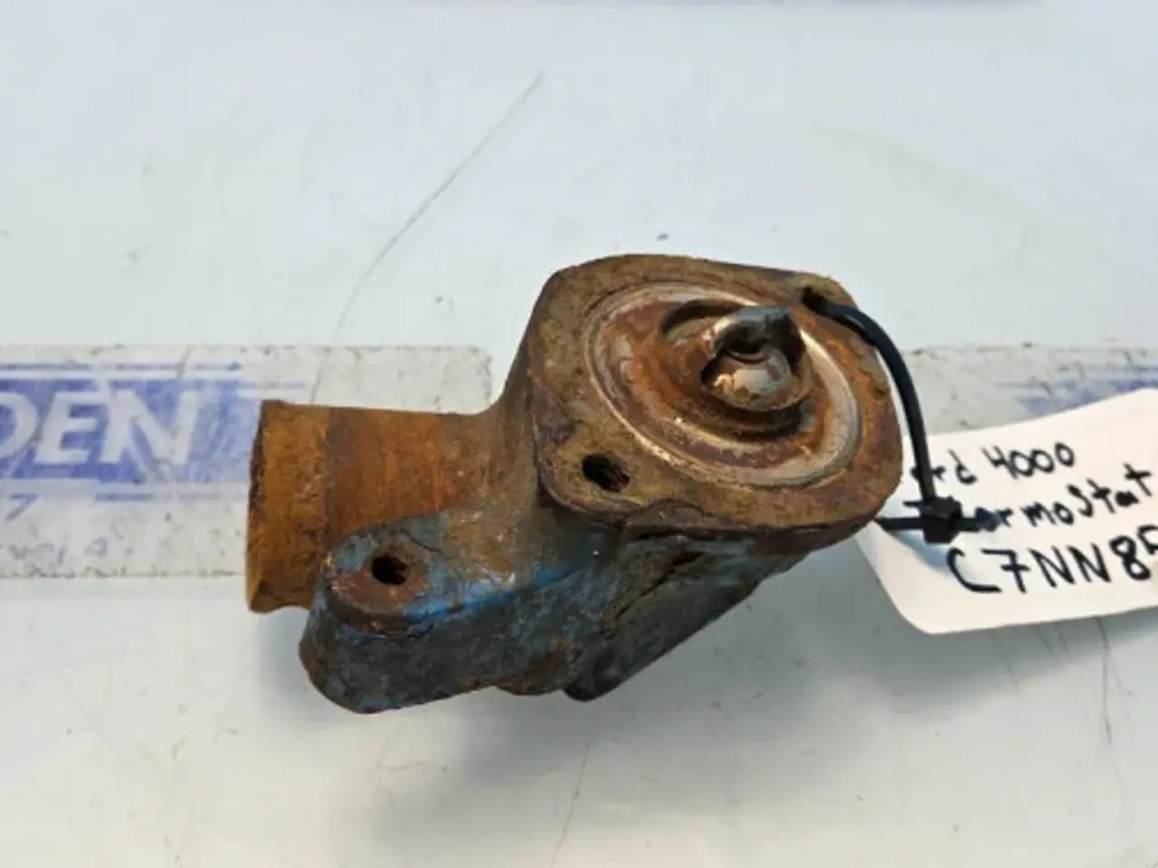 Billede 12 - Ford 4000 Thermostat Hus C7NN8594A