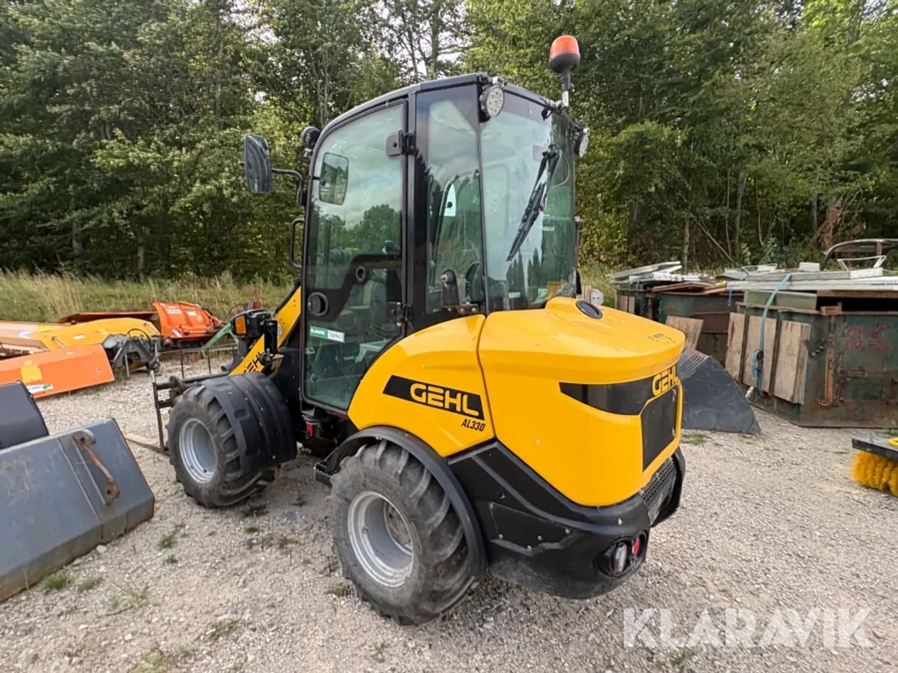 Billede 3 - Minilæsser Gehl AL330 med skovle og gafler