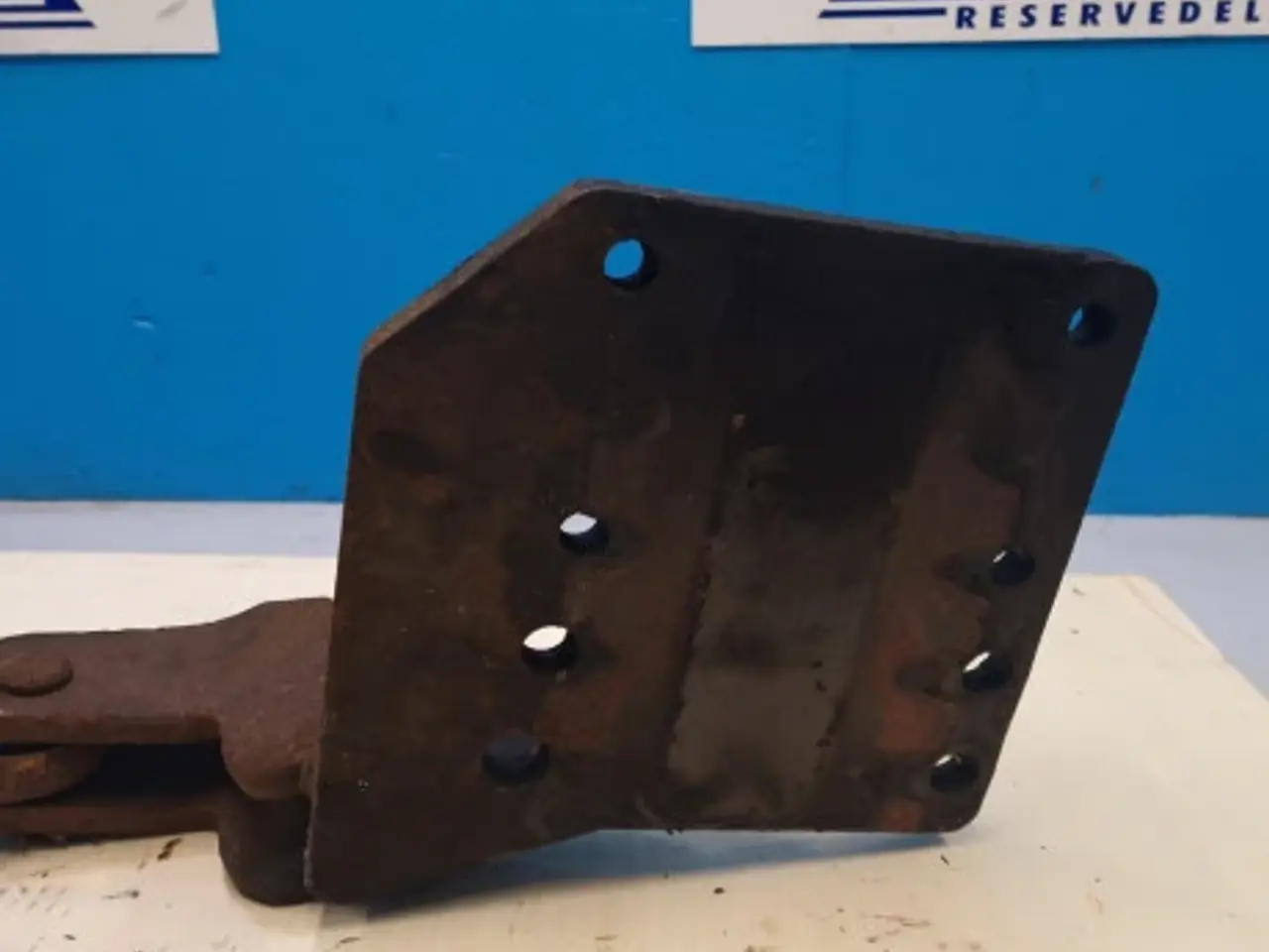 Billede 7 - Ford 7740 Hjælpcylinder F0NNE553CF11B