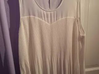 Flot hvid bluse perfekt til sommer