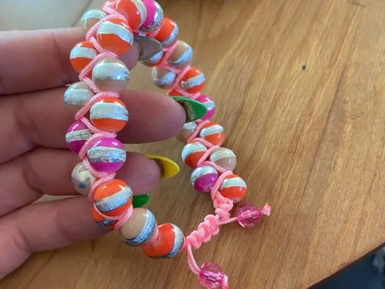 Billede 4 - Nye knyttede armbånd