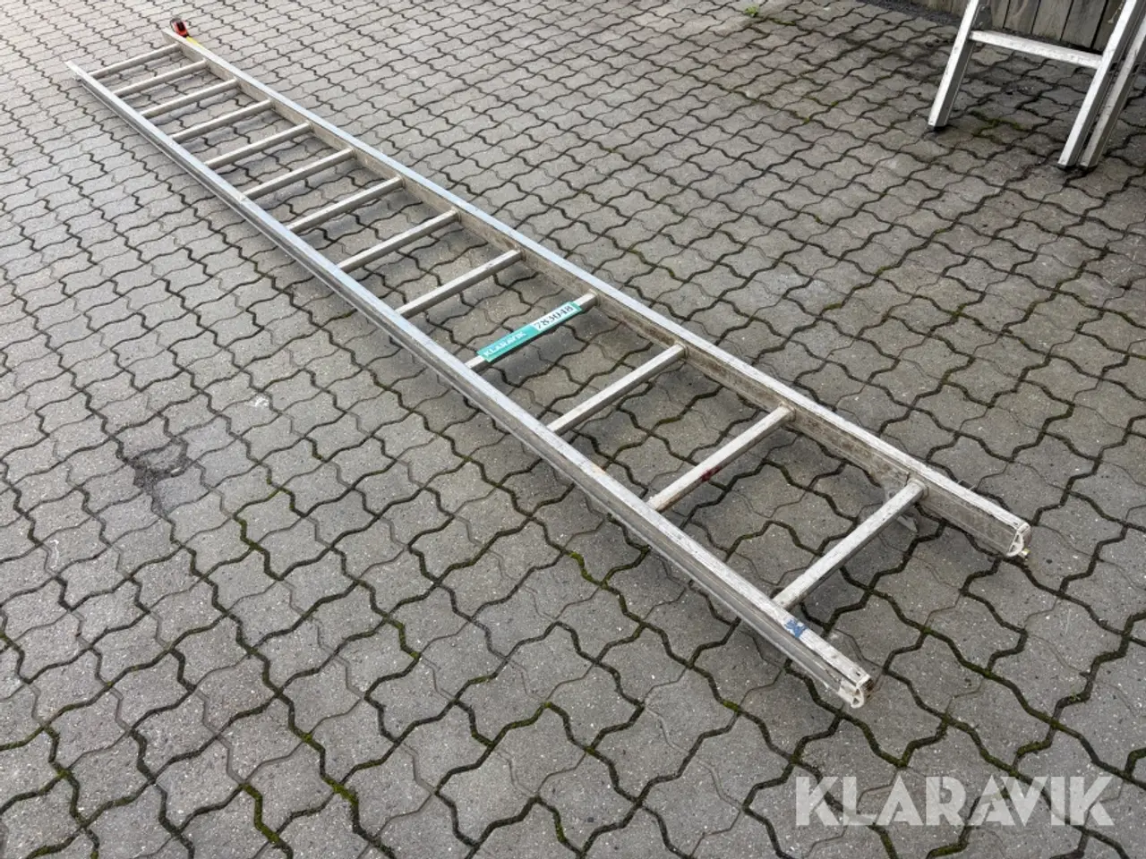 Billede 3 - Anlægsstige aluminium cirka 3,90 meter med 14 trin