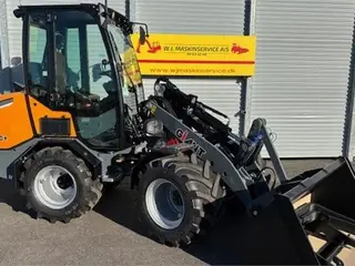 GiANT G2700 X-TRA HD PLUS med dobbelpumpe og proinch