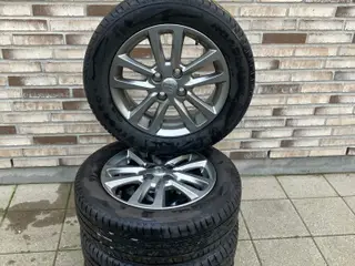Orginale Toyota Alufælge med Sommerdæk 175/66R15