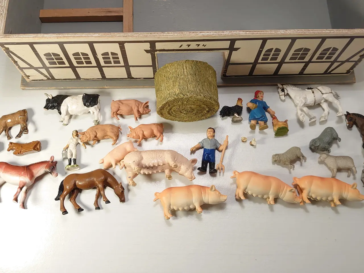 Billede 7 - Stor vintage stald m. 28 figurer. L49cm,H 22cm