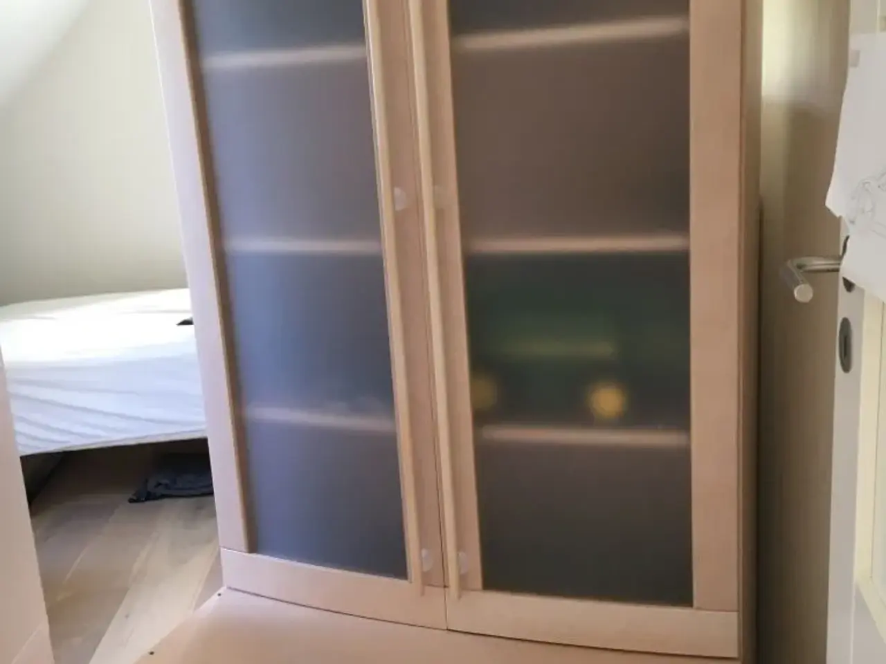 Billede 3 - Stokke reoler skab