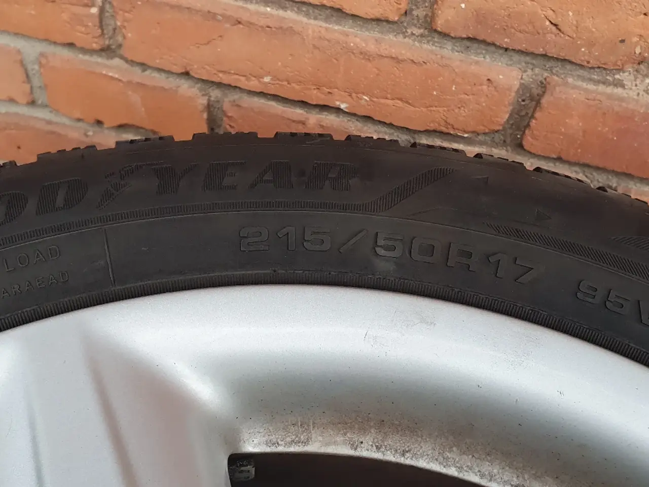 Billede 3 - Toyota 17 tommer alufælge 