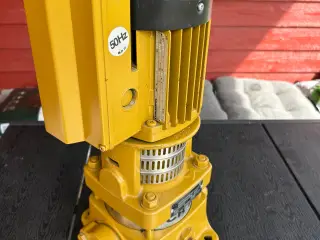 Grundfos CR2-20 vandpumpe, 22 meters løfte højde