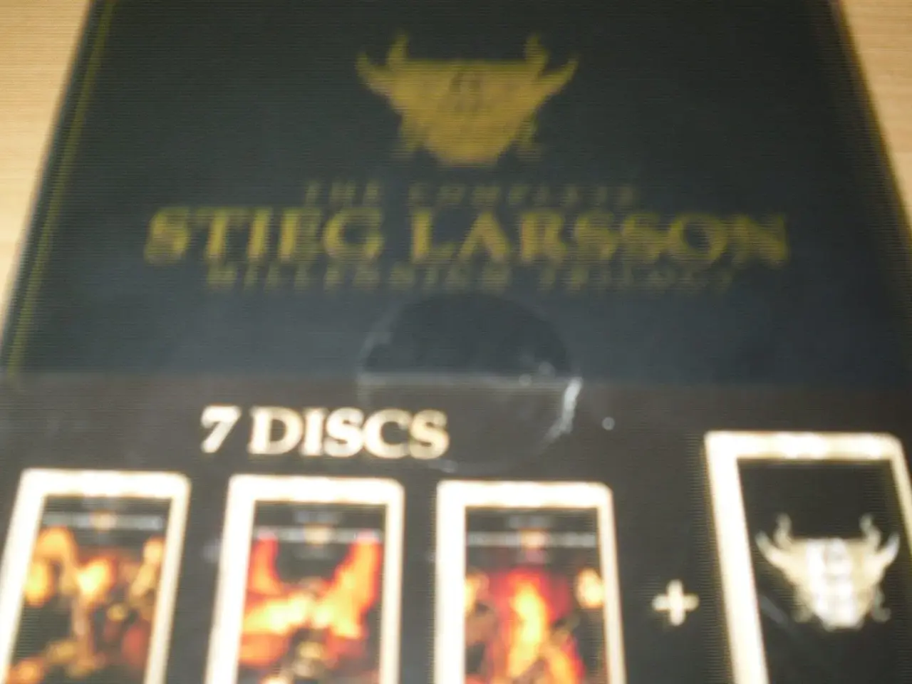 Billede 2 - Stieg Larsson. Trilogien i box. 7 dvdèr.